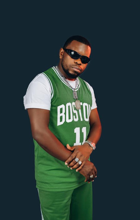 Fizzo Mason in studio